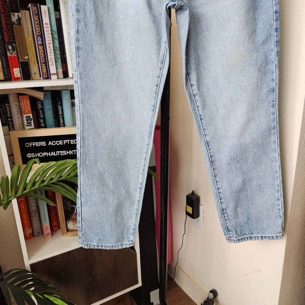 Pacsun High Rise Mom Jeans - Picture 2 of 4